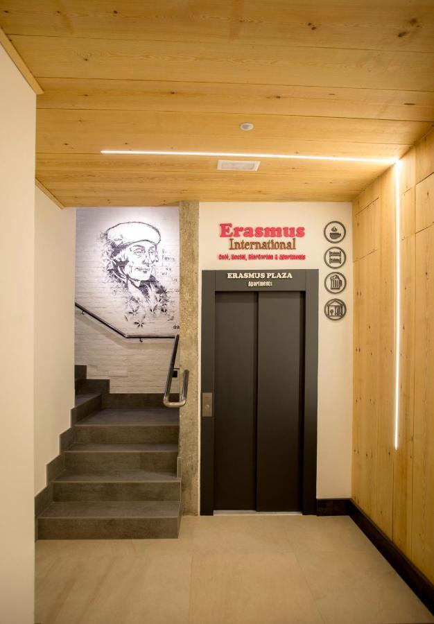 Erasmus Plaza Apartment ซาลามังกา ภายนอก รูปภาพ
